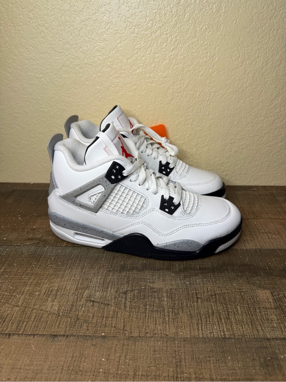 Air Jordan 4 Retro OG GS 'White Cement'
- Size 6Y / 7.5 Women.